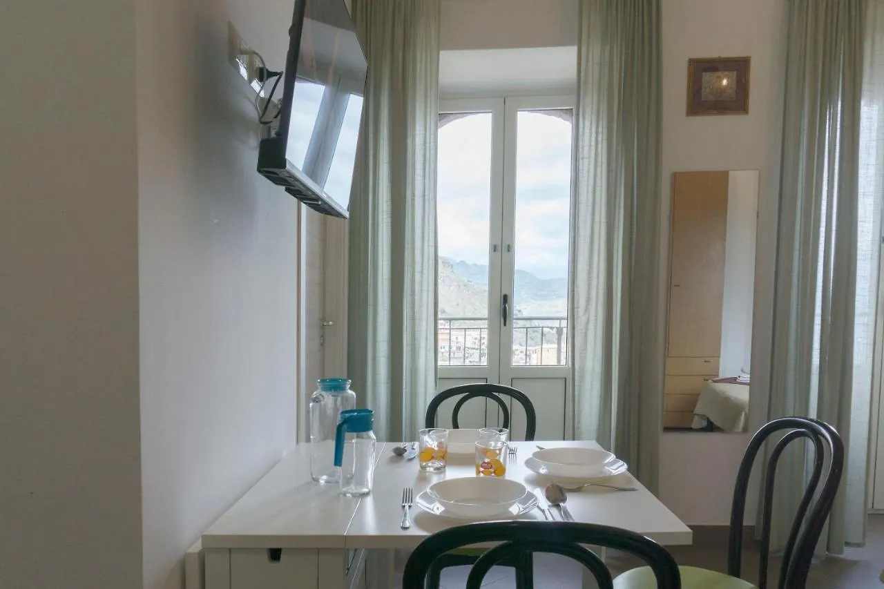 Nonna Peppina Central Apartments Taormina Italy